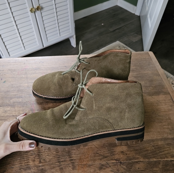 Madewell Wren Suede Boots Golden Spinach - Picture 6 of 12